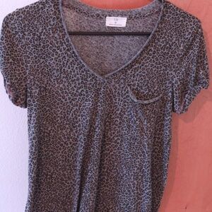 Anthropologie Leopard T-Shirt t.la XS Pocket